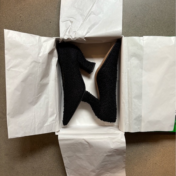 Bottega Veneta Boucle Almond Pumps - Picture 6 of 9